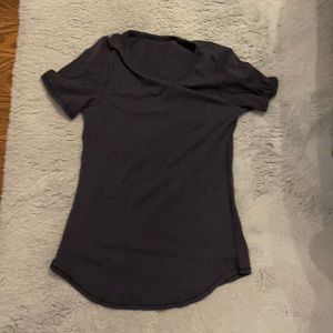 Lululemon t-shirt